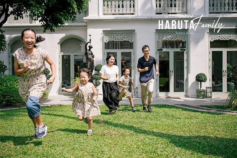 japanese family photos in bangkok thailand cover